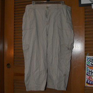 St. John’s Bay Khaki Capri Size 16